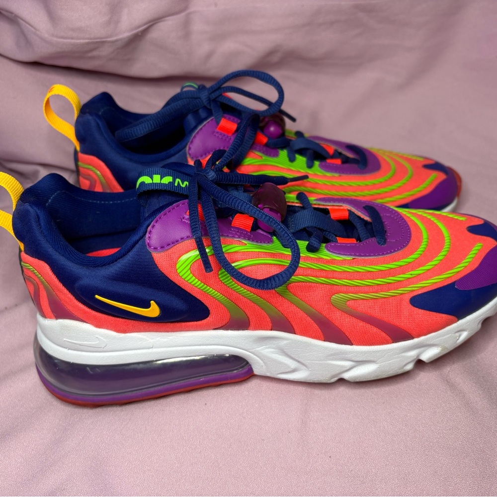 Nike Men’s Air Max 270